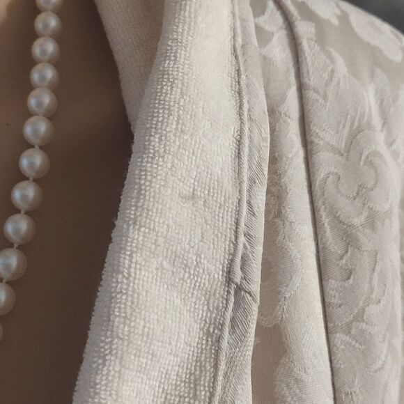 Vintage Victoria’s Secret Women's Size M/L Cream Towel Texture Waist Tie Robe - Picture 13 of 16